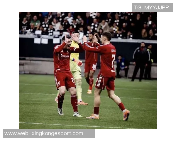 英超官方问球星手机里最出名的联系人是谁，汉密尔顿诺天王被提