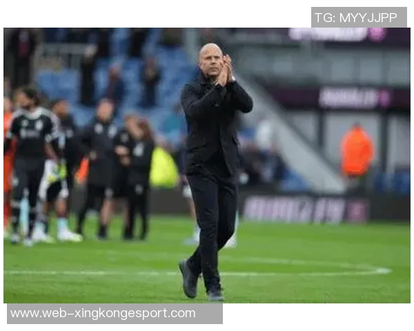 卡拉格批评利物浦引援失衡斯洛特若不调整恐遭解职 卡拉格批评利物浦引援失衡斯洛特若不调整恐遭解职